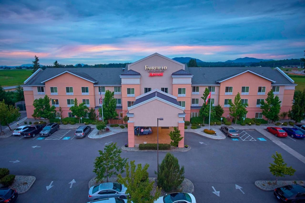 Fairfield Inn & Suites Burlington Eksteriør billede