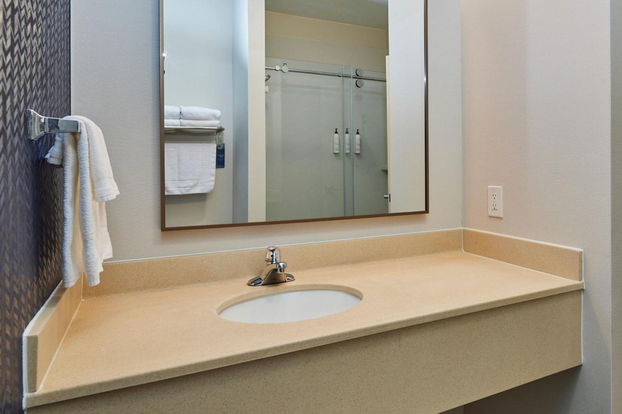 Fairfield Inn & Suites Burlington Eksteriør billede