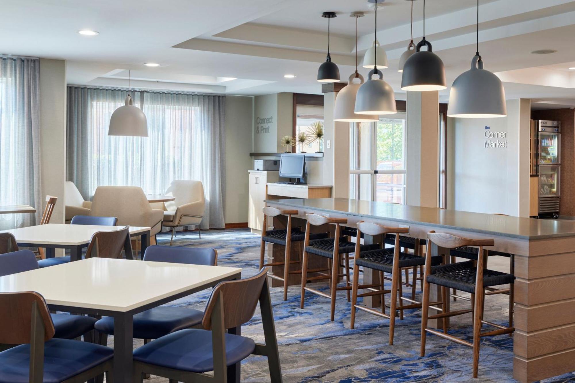 Fairfield Inn & Suites Burlington Eksteriør billede