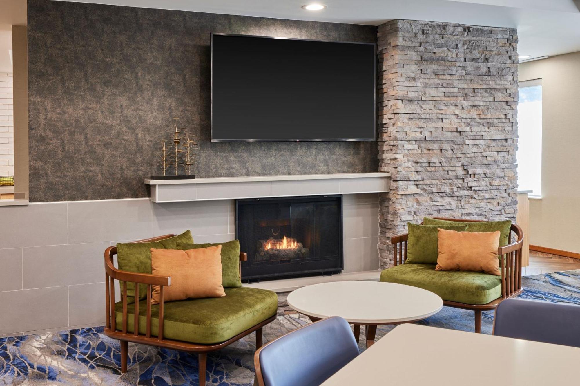 Fairfield Inn & Suites Burlington Eksteriør billede