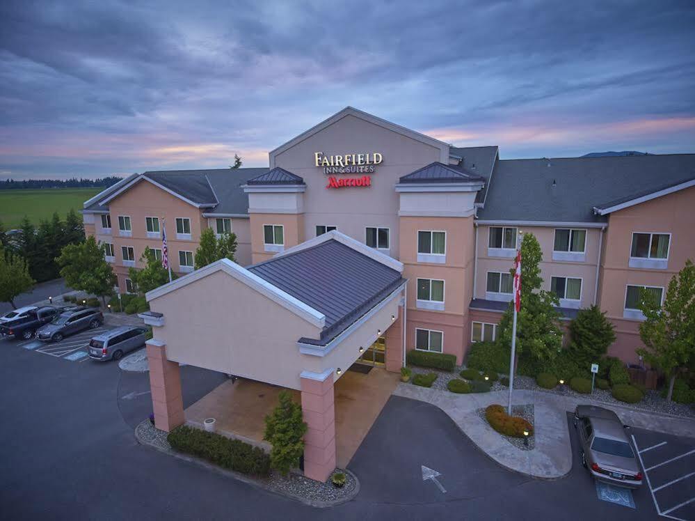 Fairfield Inn & Suites Burlington Eksteriør billede